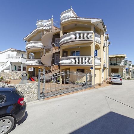 Apartments Ana Vodice Exterior photo